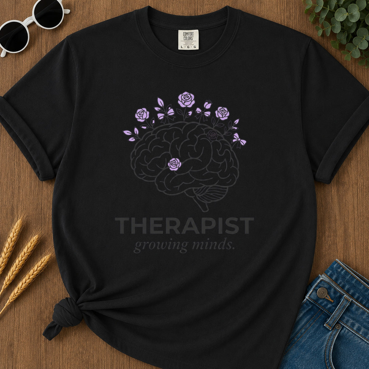 Therapist Growing Minds T-Shirt - Black Mockup