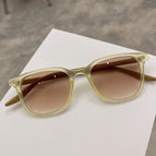 Yellow frame double tea slices