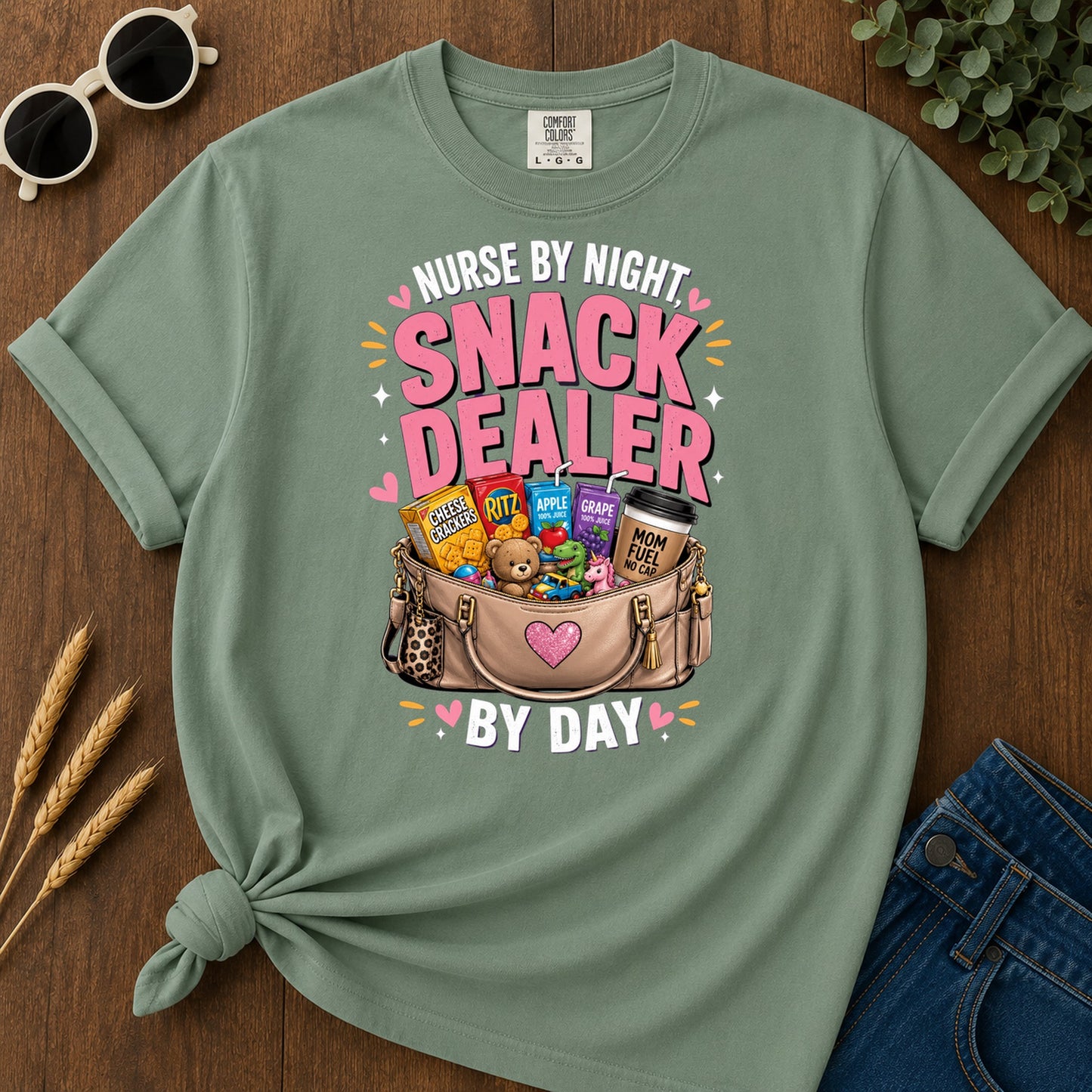 Eby Ght Nurse Apple Ritz Grape 100 Juice Cheese Mom T-Shirt - Light Green