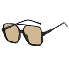 Bright black tea slices