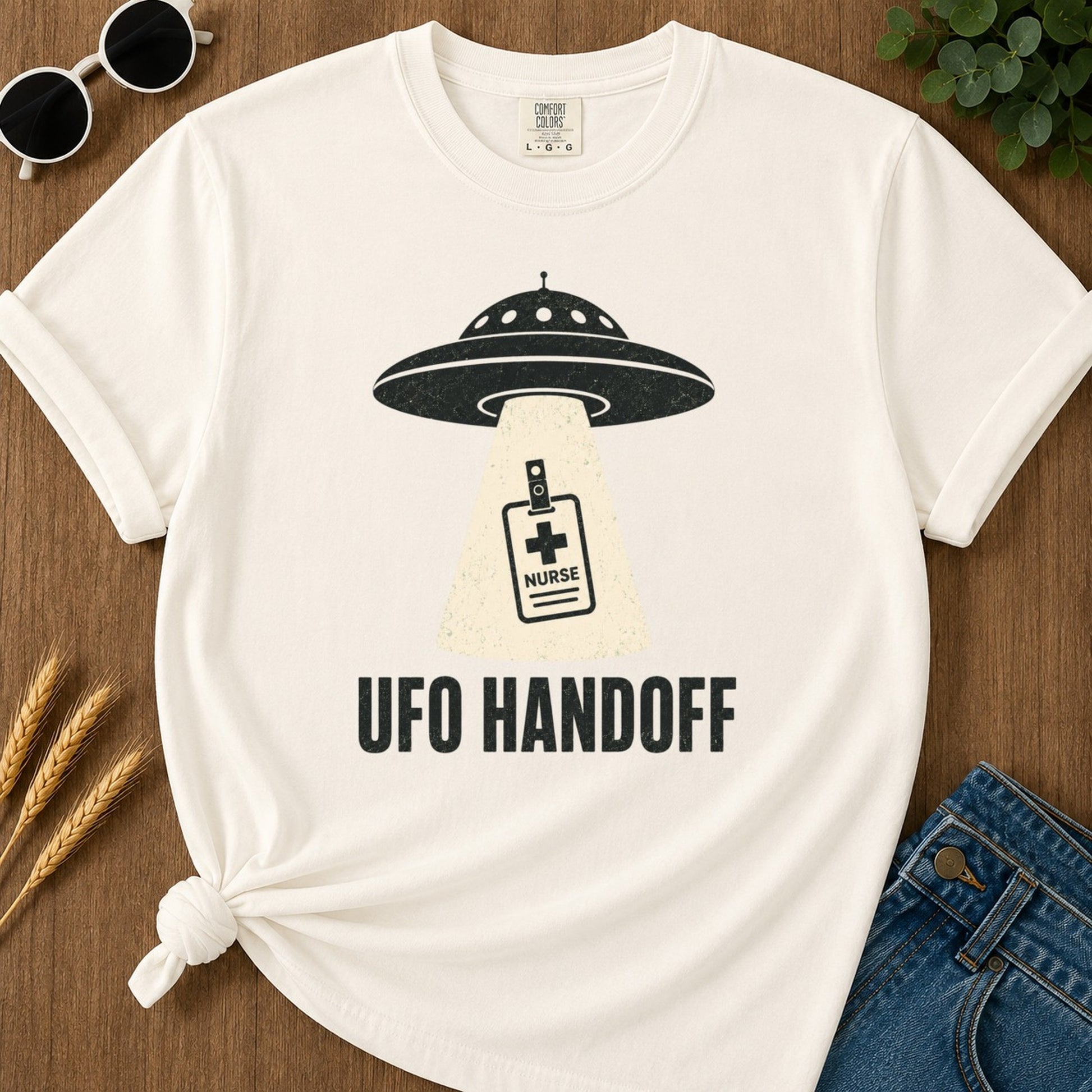 Ufo Handoff T-shirt - Ivory Mockup