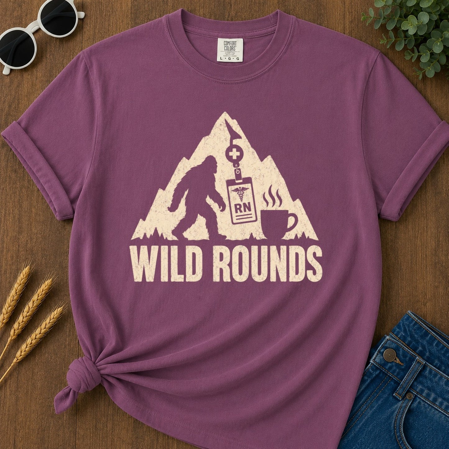 Wild Rounds T-shirt - Berry Mockup